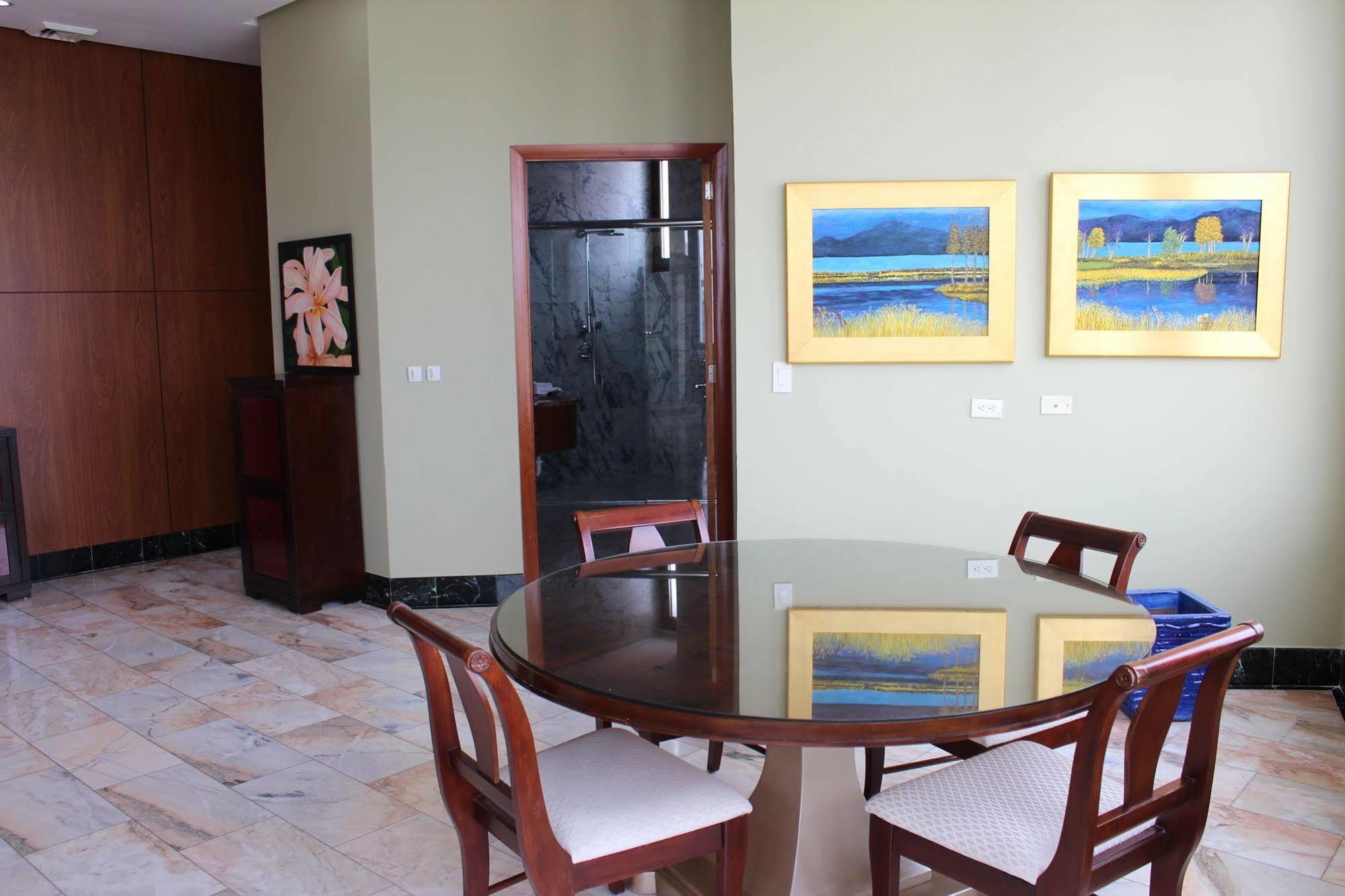 Torres De Alba Hotel & Suites Panama City Exteriör bild